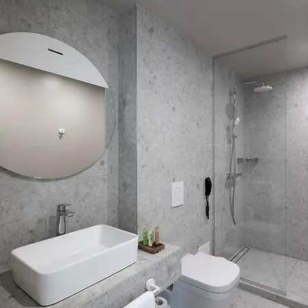 Отель Umani - Free - Free Parking 4*