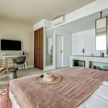 Hotel Umani - Free - Free Parking 4*