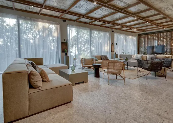 Umani - Free - Free Parking Hotel Sables d'or